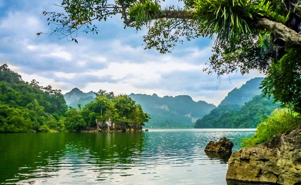Hồ Ba Bể ở Bắc Kạn